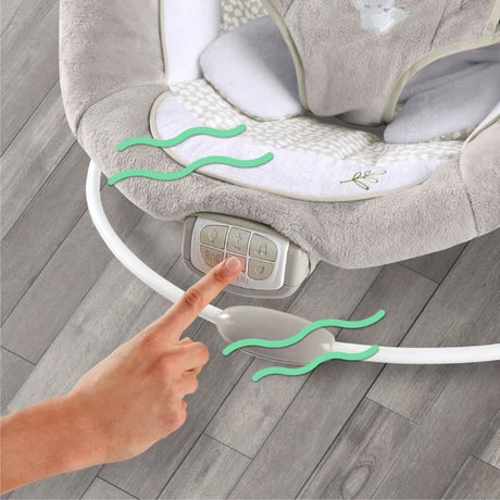 INGENUITY Transat bébé confort Petit Lapin, Arche d'éveil lumineuse, Coussin réducteur amovible, cadeau bébé