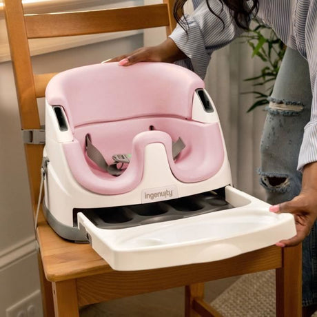 INGENUITY Réhausseur de chaise bébé enfant de 6 mois ŕ 3 ans, Base 2 en 1 Pivoine, plateau amovible, rangement et nettoyage facile