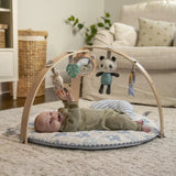 INGENUITY Tapis d'éveil bébé pliable Cosy Spot Elephant,coussin reversible, arche de jeux en bois, miroir et jouets sensoriels bébé