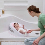 INGENUITY Transat de bain bébé fille antidérapant, de 0 a 6 mois ou 9kg, transat perforé pour laisser couler l'eau, Rose