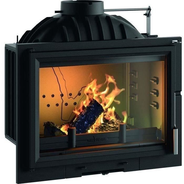 INVICTA - Foyer a  bois en fonte - 700 philos avec volet