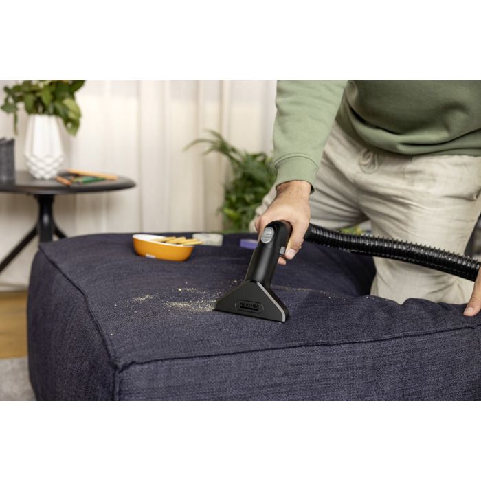 Shampouineuse Karcher SE 4- aspirateur injecteur extracteur - Puissance 1000W- double réservoir 2x4L- détacheur tapis moquette