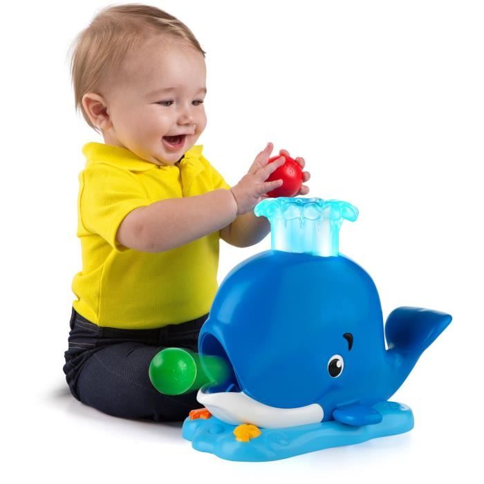BRIGHT STARTS - Lanceur de balles musical, Cadeau Noel bébé -Silly Spout Whale, 3 balles inclus, Développement motricité 6M+