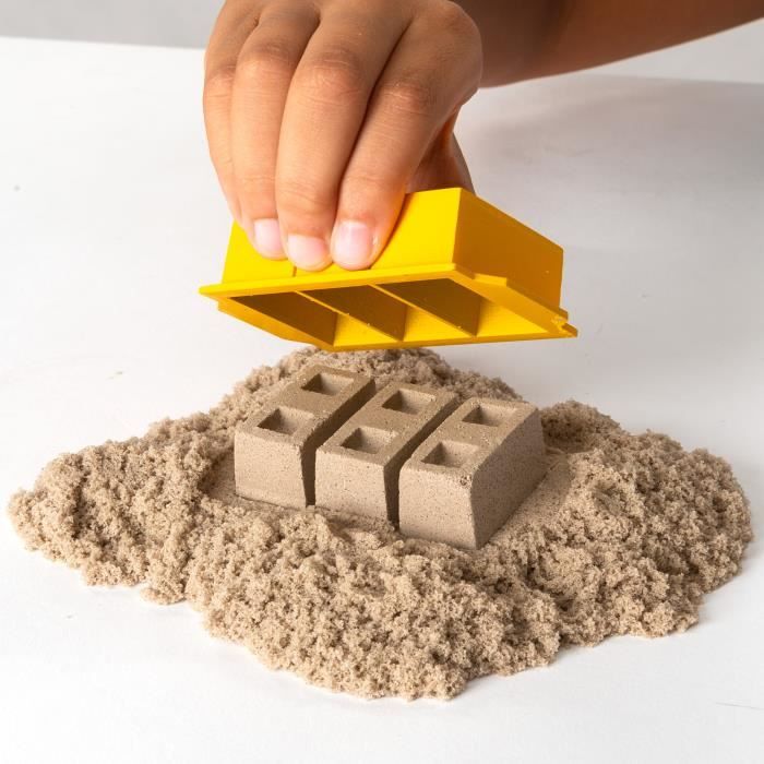 Coffret Kinetic Sand Chantier - KINETIC SAND - Creusez et démolissez avec 454g de sable naturel