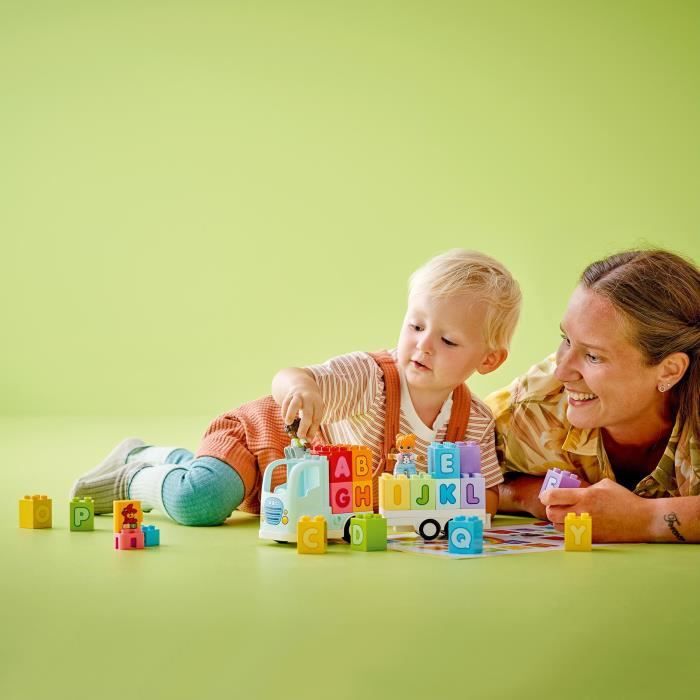 LEGO 10421 DUPLO Ma Ville Le Camion de l'Alphabet, Jouet d'Apprentissage de l'Alphabet pour Enfants Des 2 Ans