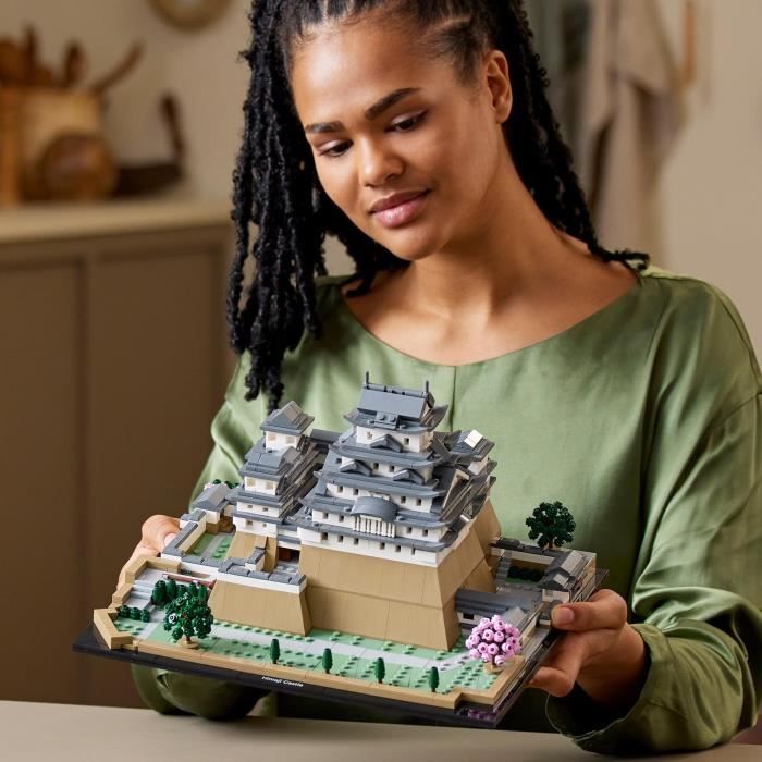 LEGO Architecture 21060 Le Château d'Himeji, Kit de Construction de Maquettes pour Adultes Fans de la Culture Japonaise