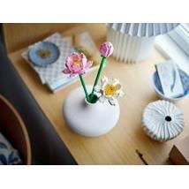 LEGO 40647 Creator Les Fleurs de Lotus, Kit de Construction pour Filles et Garçons Des 8 Ans, avec 3 Fleurs Artificielles