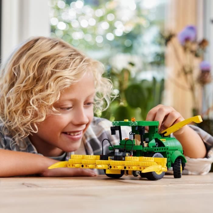 LEGO 42168 Technic John Deere 9700 Forage Harvester, Jouet de Tracteur Agricole, Cadeau Enfants 9 Ans