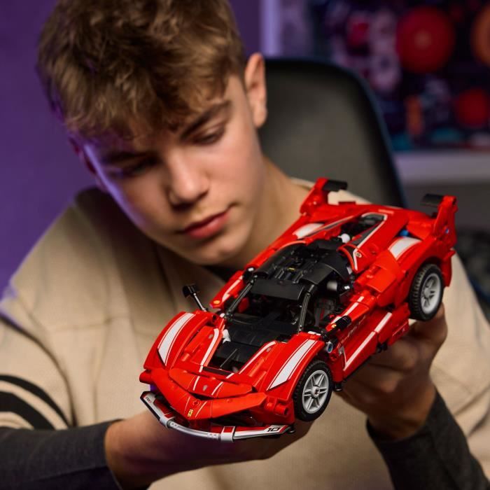 LEGO Technic 42212 Ferrari FXX K - Jeu de Construction enfant des 10 ans - Cadeau