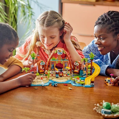 LEGO Friends 42673 Vacances a l'Hôtel de la Plage - Jeu de Construction des 8 Ans