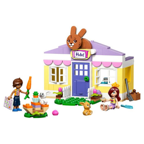 LEGO Friends 42679 L'Hôtel des Lapins de Heartlake City - Jouet de Construction des 5 ans