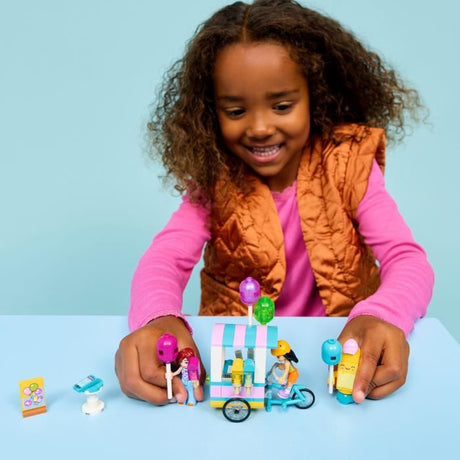 LEGO Friends 42692 Le Stand de Glaces et de Ballons - Jouet de Construction des 6 ans