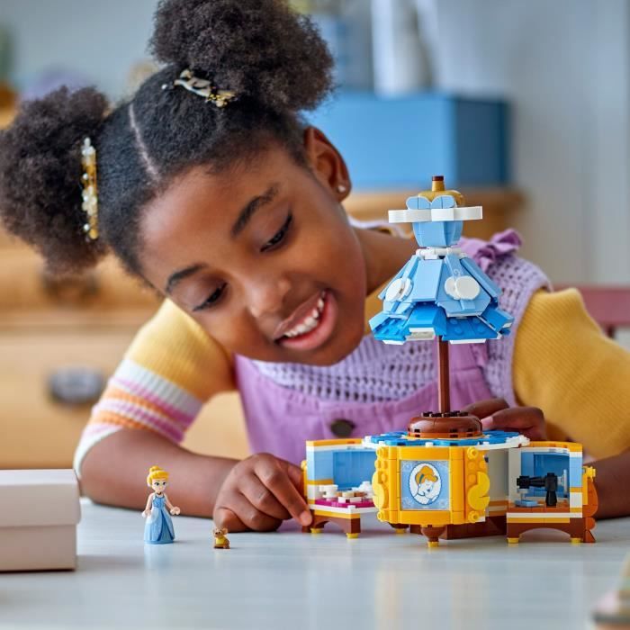 LEGO | Disney Princess 43266 La Robe de Cendrillon - Jeu de construction pour fille 9 ans