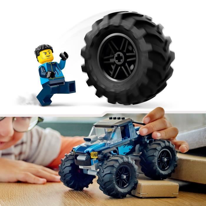 LEGO 60402 City Le Monster Truck Bleu, Jouet Camion Tout-Terrain et Minifigurine de Conducteur, Cadeau Enfants