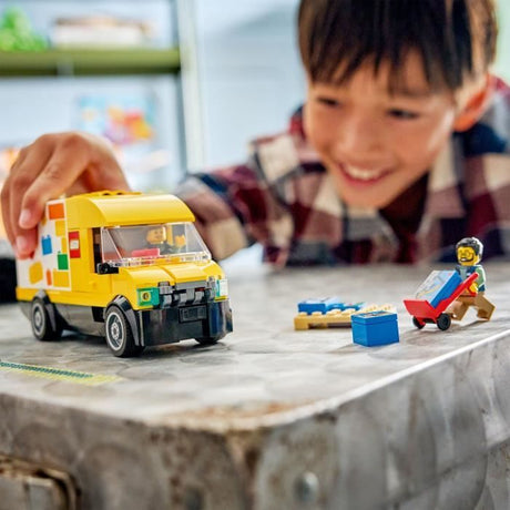 LEGO City 60500 Le Van LEGO - Jeu de Construction pour Garçon ou Fille des 6 ans - Cadeau