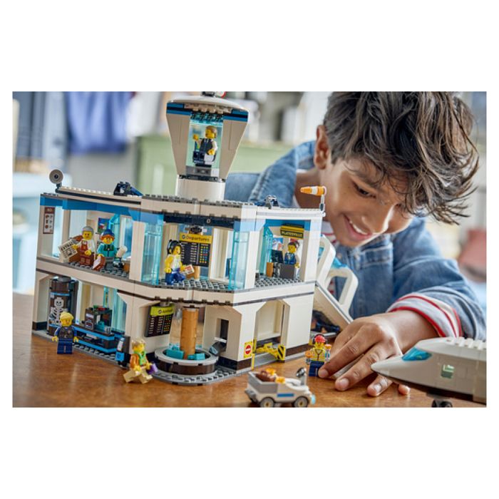 LEGO City 60502 L'Aéroport et l'Avion - Jeu de Construction pour Garçon ou Fille des 8 ans