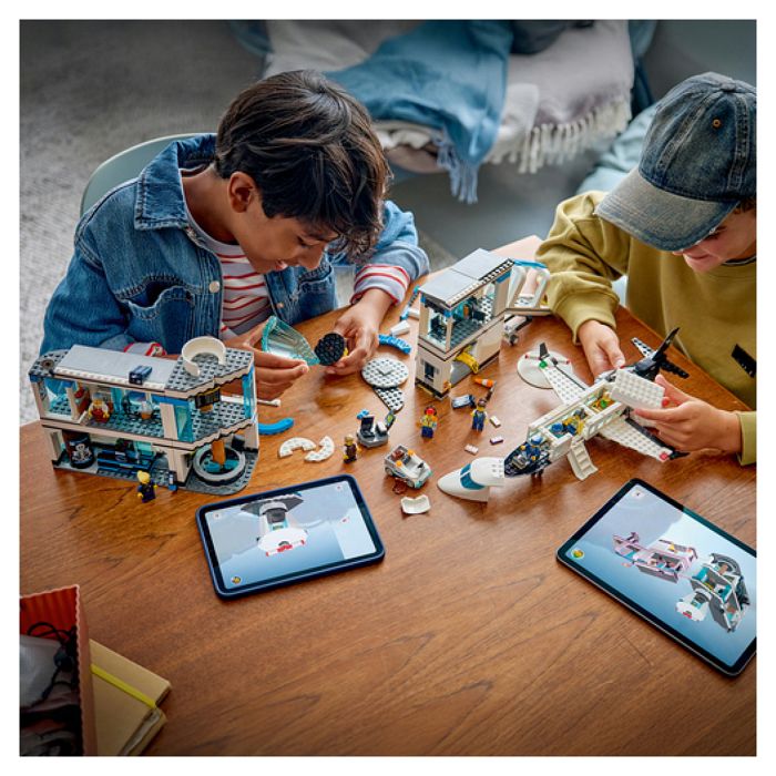 LEGO City 60502 L'Aéroport et l'Avion - Jeu de Construction pour Garçon ou Fille des 8 ans
