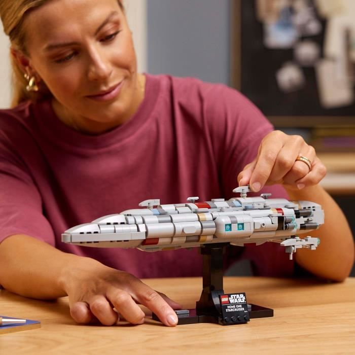 LEGO Star Wars : Le Retour du Jedi 75405 Le Starcruiser Home One - Maquette pour adulte
