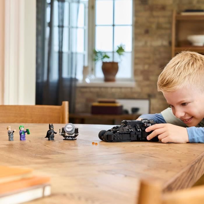 LEGO DC Batman 76303 La Batmobile Tumbler de Batman contre Double-Face et Le Joker - Jouet