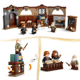 LEGO Harry Potter 76442 Le château de Poudlard : le cours de sortileges - Jouet collector