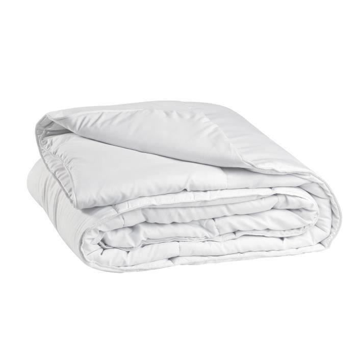 Couette Douceur Tempérée - BLANREVE - 100 % Polyester - 220 x 240 cm - Blanc