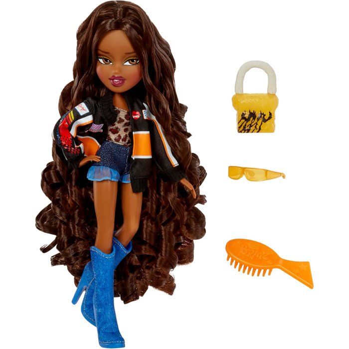 Bratz Goin' Out Poupée - Sasha - 1 Poupée Mannequin a Collectionner - Une Tenue, Un Sac a Main, Une Paire de Lunettes Soleil - 6 ans