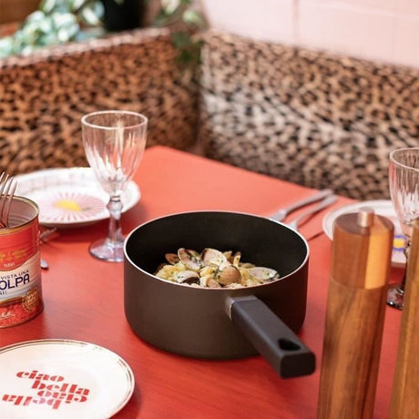 Set de 2 casseroles - LIVOO - MEP154N - Antiadhésif sans PFOA - Manche silicone - Tous feux