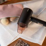 Seche-cheveux ionique - LIVOO - DOS173 - 1600 W - 3 températures - Pliable - Concentrateur d'air - Noir / Rose