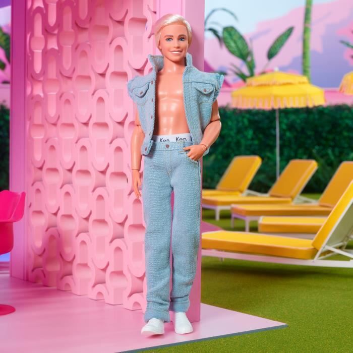 Barbie Le Film-PoupÈe Ken a collectionner, tenue en jean HRF27