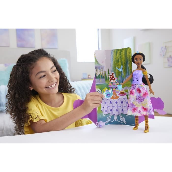 Spin†&†Reveal Jasmine Mattel PoupÈe Disney Princesses avec accessoires et 11 surprises HXC23