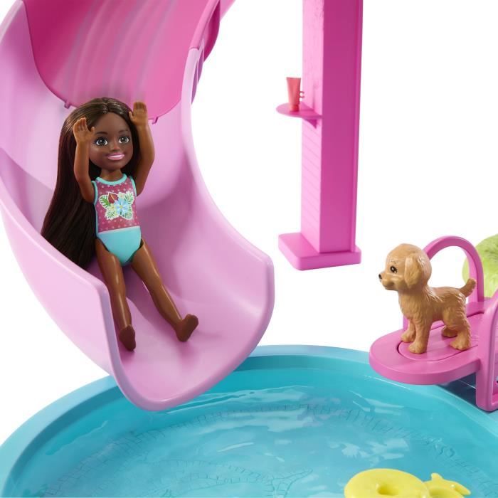 Barbie - Coffret Piscine de Reve - Toboggan et jacuzzi - Plus de 20 accessoires - Barbie - JFP01