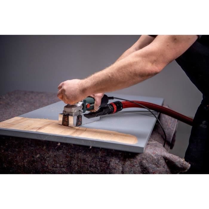 Fraiseuse a bois - METABO - LF 850 S - 4 lames réversibles carbure - Raccord pour aspiration
