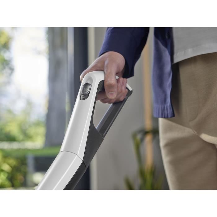 MIELE Triflex HX2 - Aspirateur Balai sans Fil - Design 3 en 1 - 60 min d'autonomie - Électrobrosse large avec détection revetement