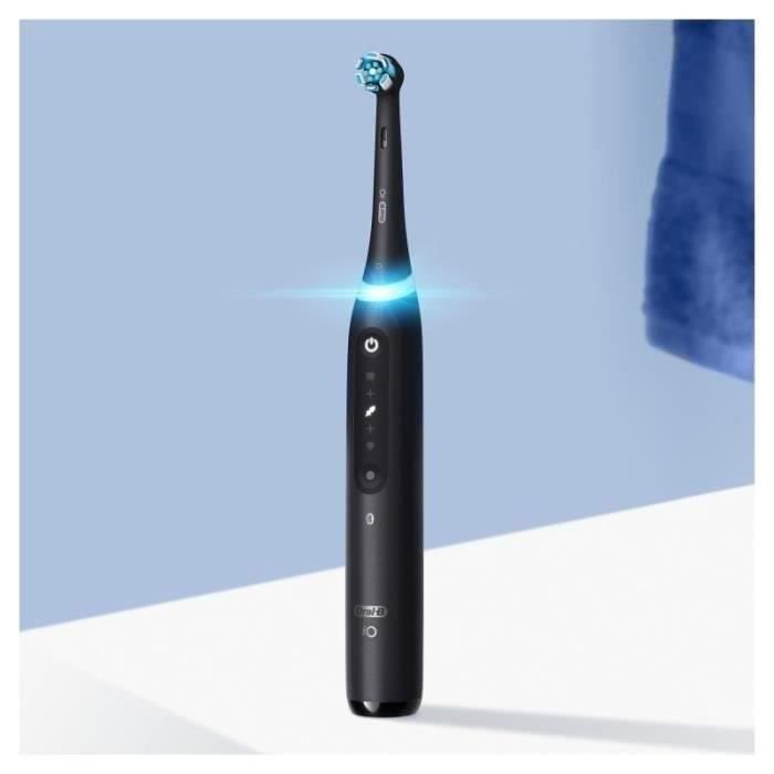 Oral-B iO 5 Lot De 2, Brosses a Dents Électriques Noire et Blanche, 2 Brossettes