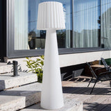 Lampadaire extérieur sans fil - LUMISKY - LADY C110 - LED multicolore dimmable - Abat-jour ondulé - Télécommande - H110 cm