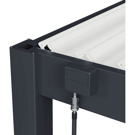 Pergola bioclimatique - 3 x 6 m - 18 m˛ - Structure aluminium anthracite et lames toiture acier blanches