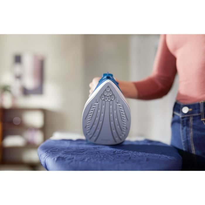 Fer a repasser - PHILIPS - DST3040/70 - A vapeur avec systeme anticalcaire intégré - 40gr/min vapeur continue - 2400W - Bleu