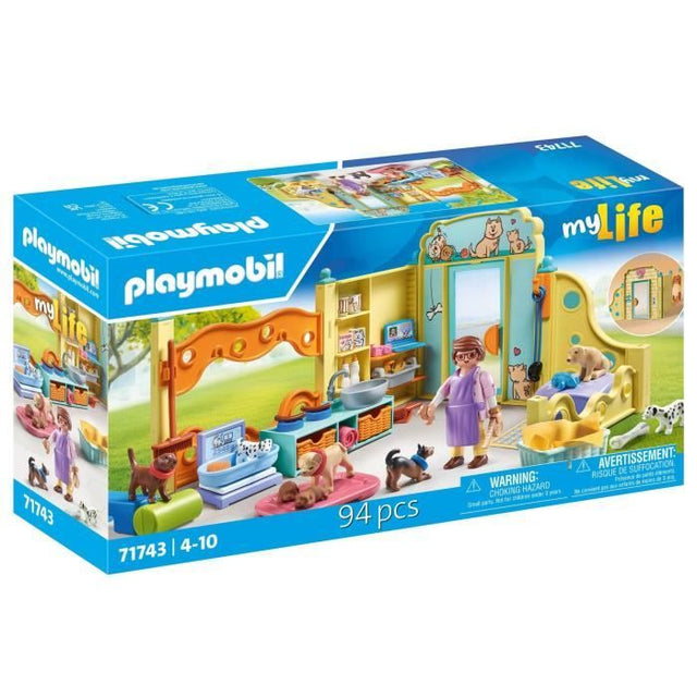 PLAYMOBIL 71743 Centre de soin canin avec 8 chiens et soigneur, My Life, 94 pieces, Des 4 ans