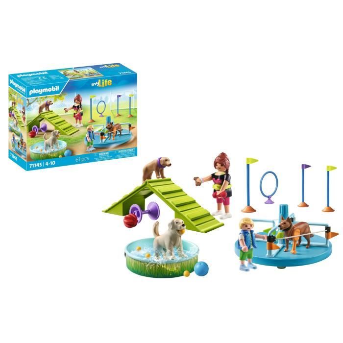 PLAYMOBIL 71745 Aire de jeux pour chiens, enfant et éducatrice, My Life, 61 pieces, Des 4 ans