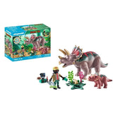 PLAYMOBIL 71821 Tricératops avec bébé et explorateur, Dinos, 29 pieces, Des 4 ans