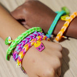 Kit de création de bracelets d'amitié - BANDAI - Rainbow Loom - Wrapit - 648 pieces - 20 projets DIY