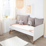 Lit bébé évolutif en lit junior - 70 x 140 cm - ROBA - OLE - Blanc / Pieds chene massif
