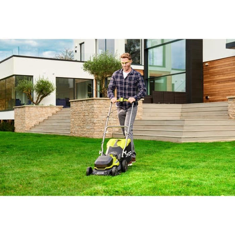 RYOBI - Tondeuse poussée 18V ONE+ - Ř coupe 37 cm - ramassage et mulching + 1 batterie 4,0 Ah et chargeur 2,0 A - RY18LM37A-140