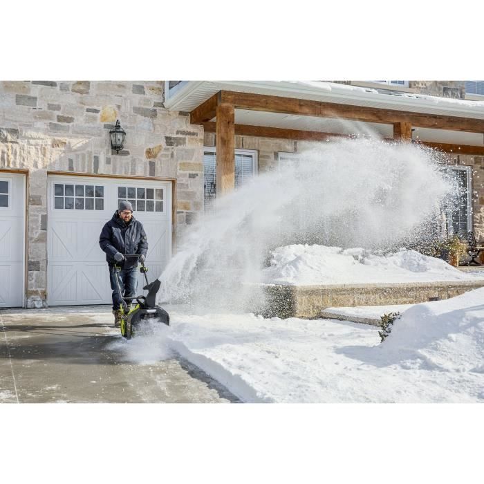 RYOBI - Déneigeuse 36V MAXPOWER Brushless - largeur de travail 45cm - éjection maxi. 8 m + batterie 4,0 Ah & charg. - RY36STX45A-140