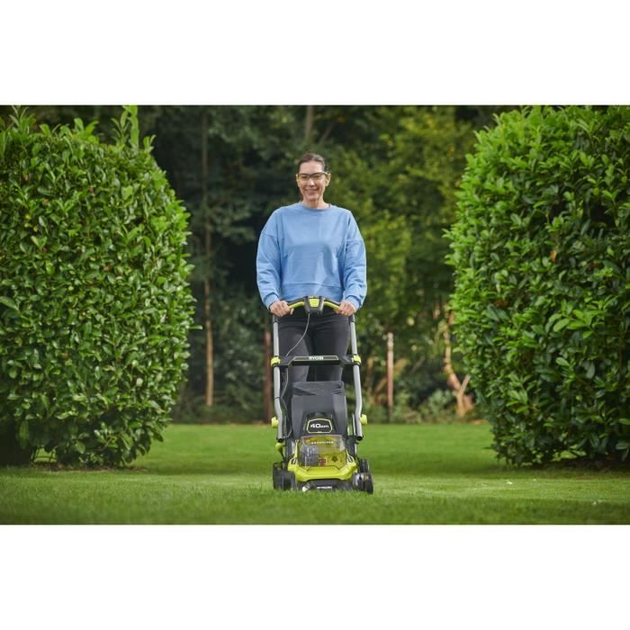 RYOBI - Tondeuse poussÈe 18V Brushless - ÿ coupe 40 cm - ramassage et mulching  - batterie 5,0 Ah & chargeur 2,0 A - RY18LMX40C-150