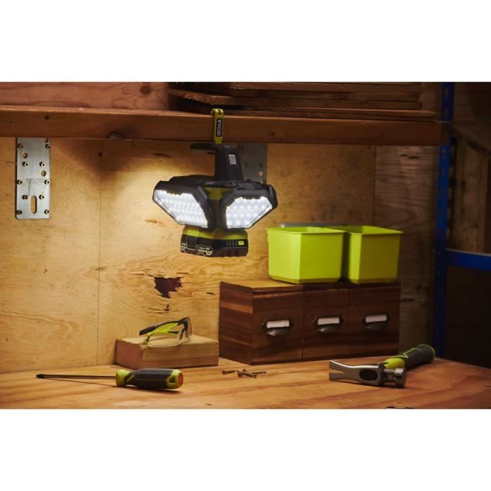 Spot LED 360° - RYOBI - 18V - 3 intensités : 3 500 / 2 000 / 1 000 / 500 Lumens - 4 panneaux lumineux
