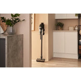 SAMSUNG Jet 75E Turbo VS20B75B1R4 - Aspirateur Balai - Puissance 200 AW - 60 minutes d'autonomie - Station de chargement 2-en-1