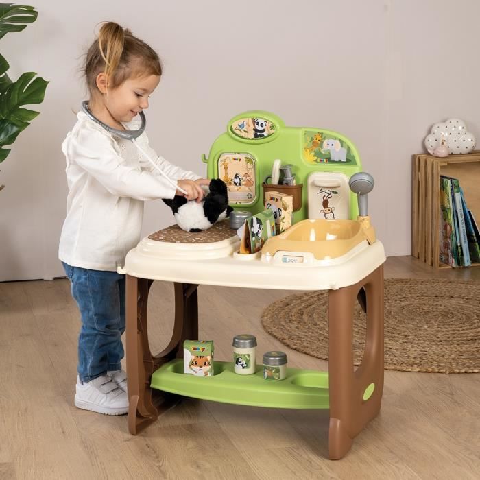 Smoby - Centre Vétérinaire Zoo - 1 peluche Panda - Nombreux accessoires et fonctions