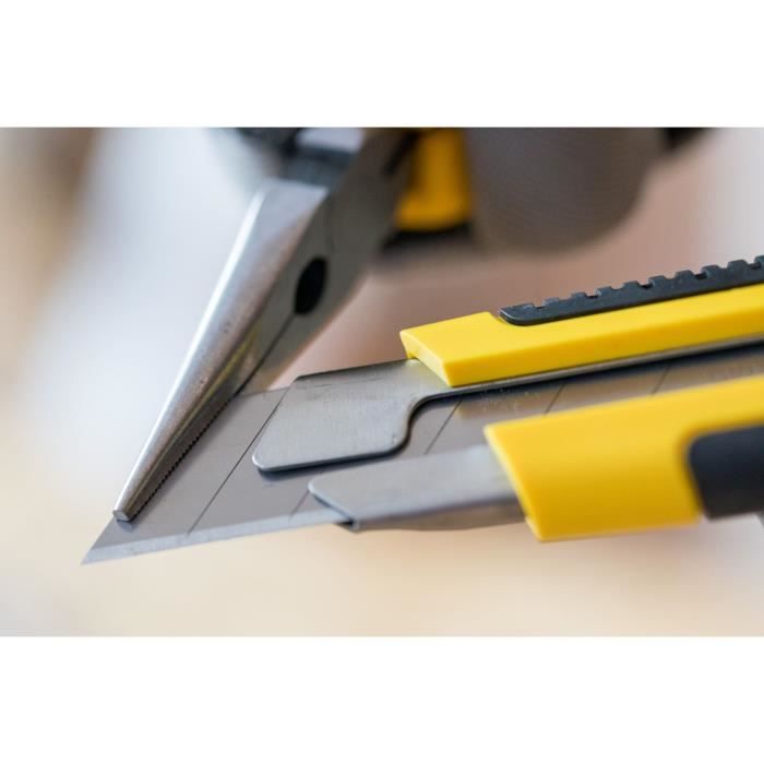 Cutter bimatiere STANLEY - 0-10-425 - 25 mm