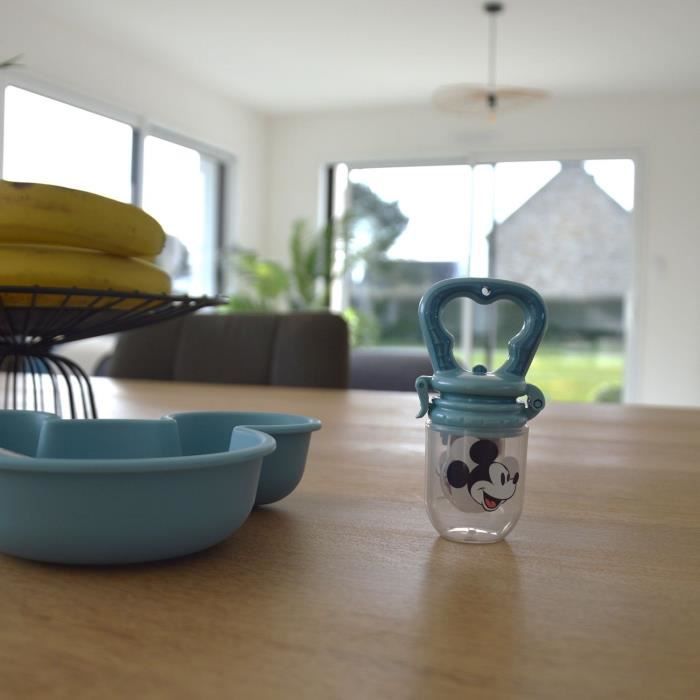 Pack repas 1er age THERMOBABY MICKEY - 1 grignoteuse + 1 bol avec cuillere + 1 tasse a poignée + un set de 2 couverts